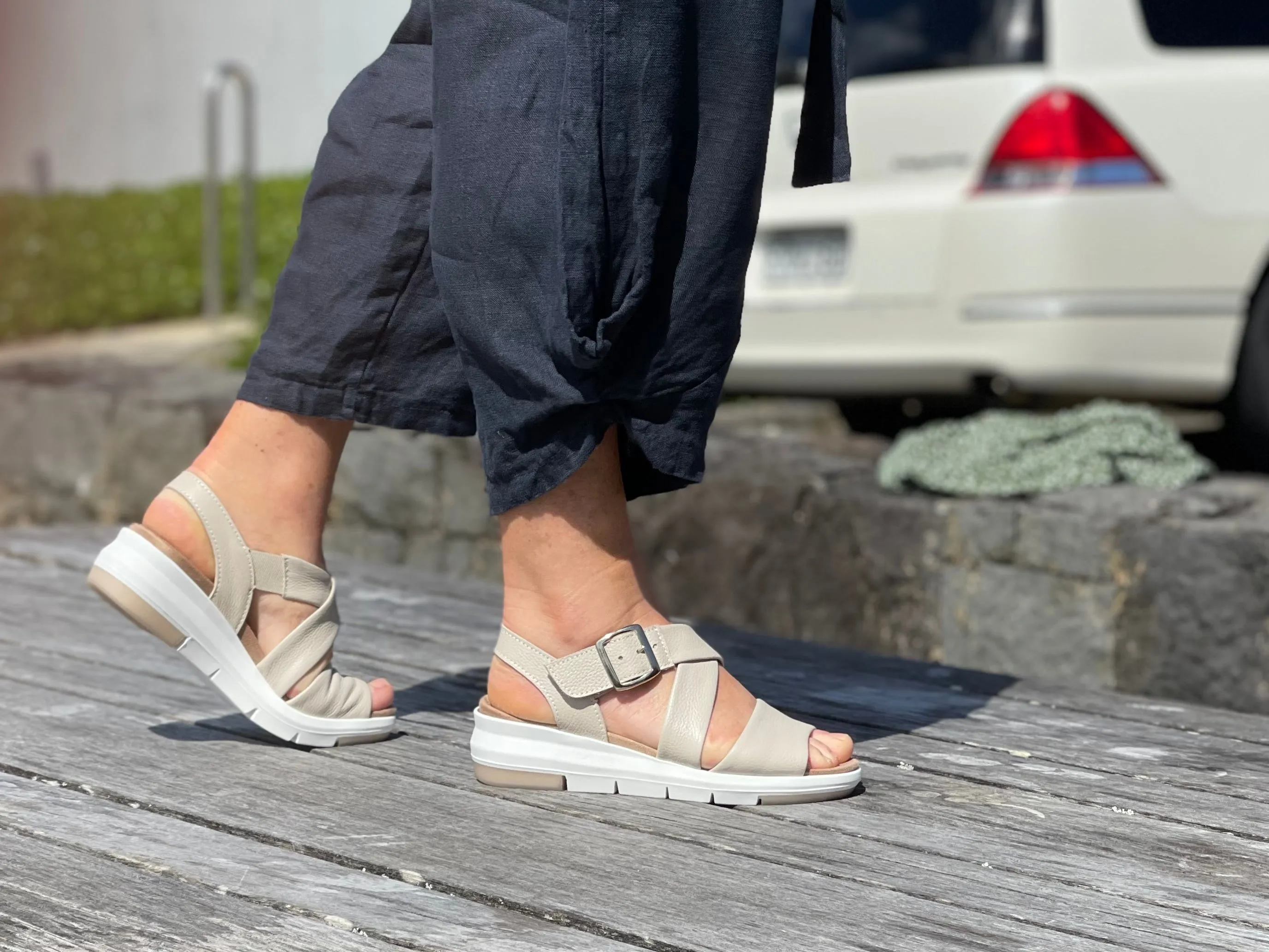 Aco Comfort Amaya available in 2 colours