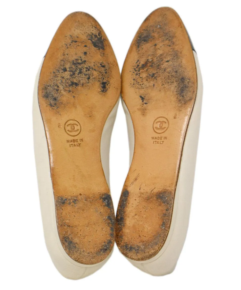 Chanel Ivory & Black Leather Flats sz 8