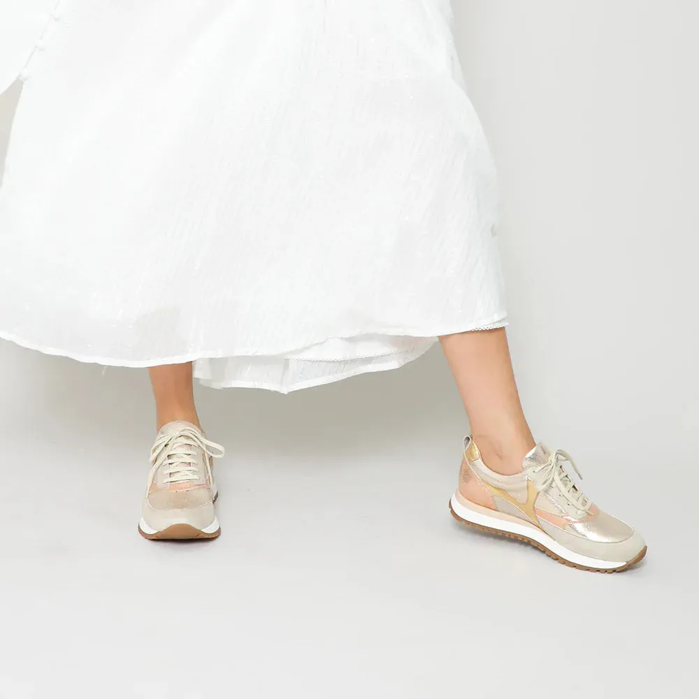 Esska Cinda Vegan Trainers in Metallic
