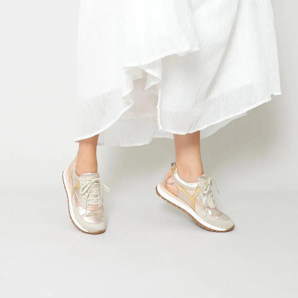 Esska Cinda Vegan Trainers in Metallic