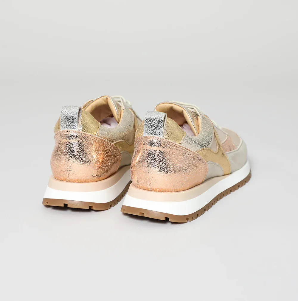 Esska Cinda Vegan Trainers in Metallic