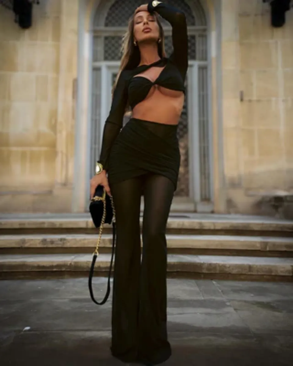 Lucia – Hollow-out design – Two-piece set
