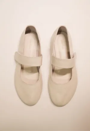 Mary Jane velcro off white