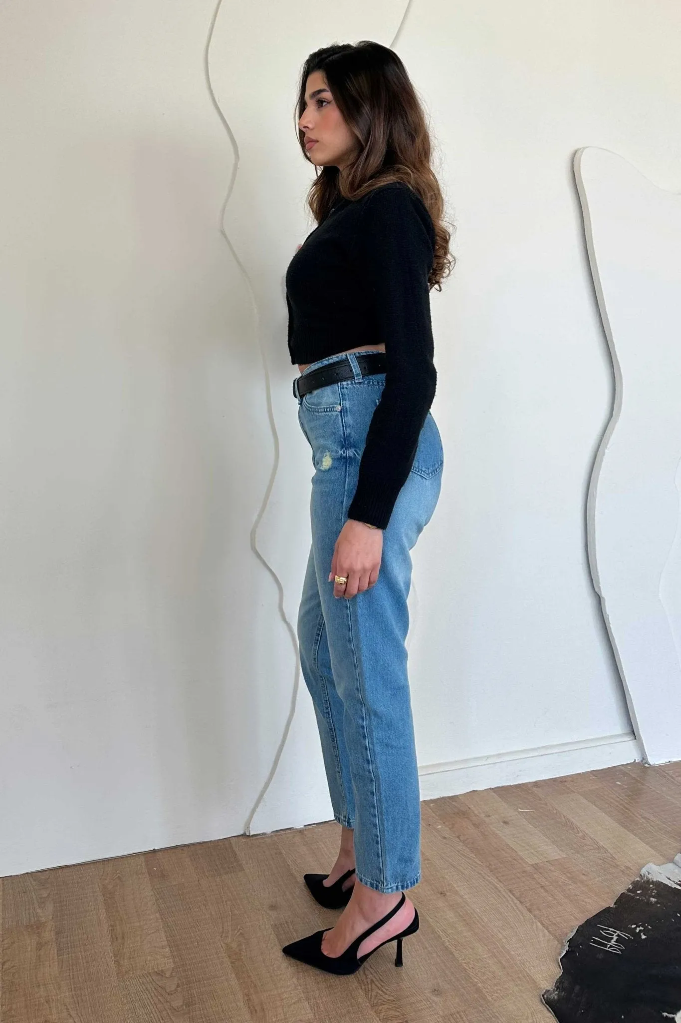 Mom Jeans - High-Waist Medium Blue Washed