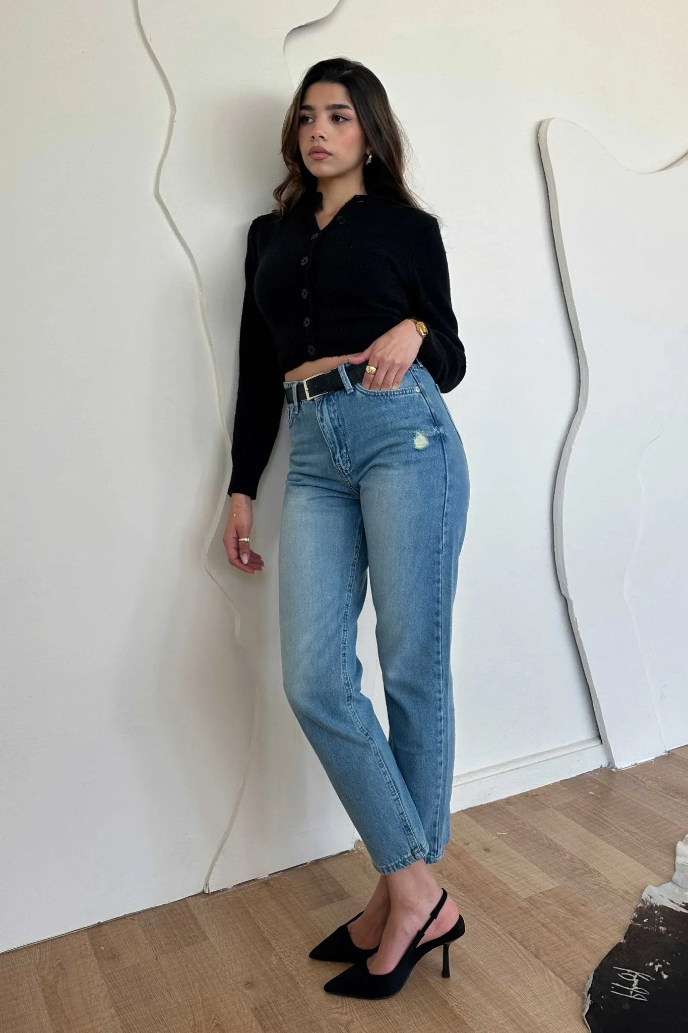Mom Jeans - High-Waist Medium Blue Washed