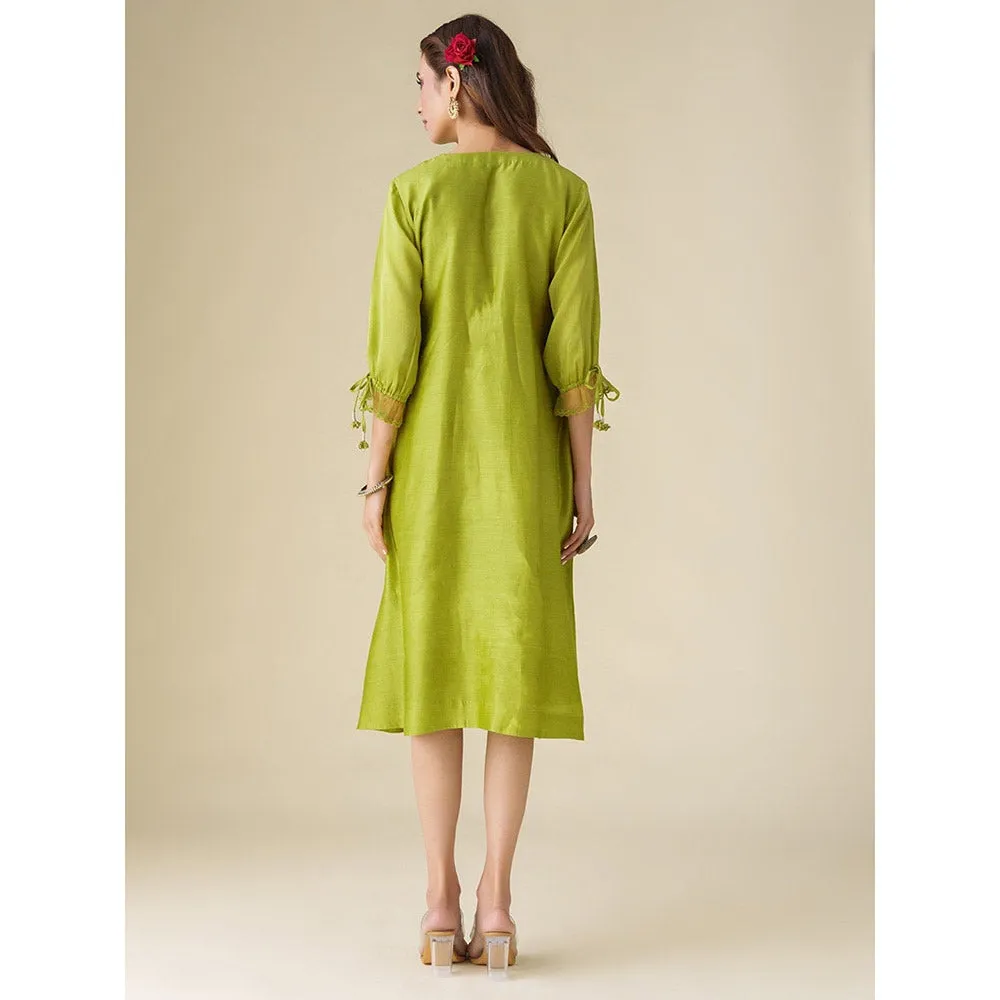 Mushio Lime Green Flowy Chanderi Paavni Dress