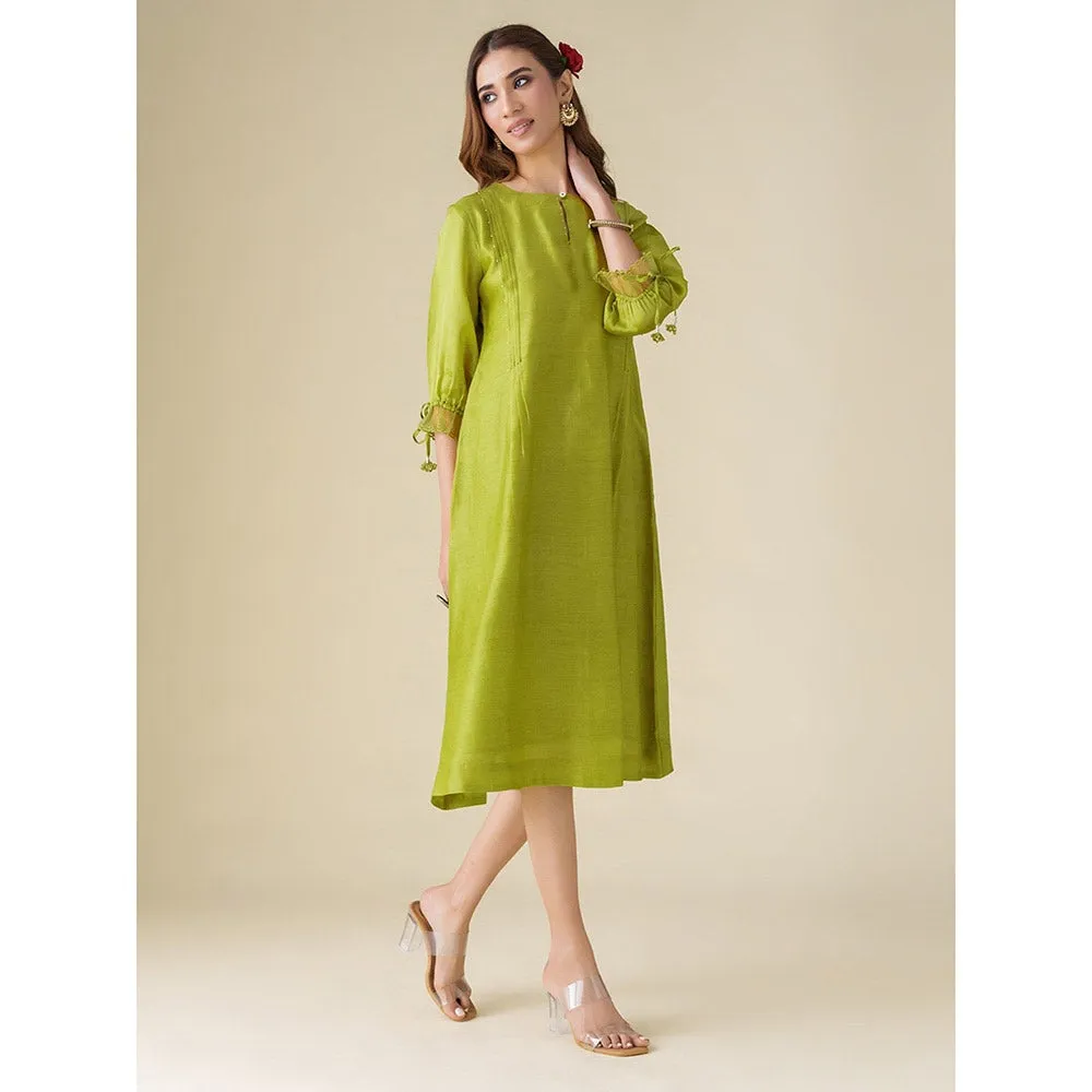 Mushio Lime Green Flowy Chanderi Paavni Dress