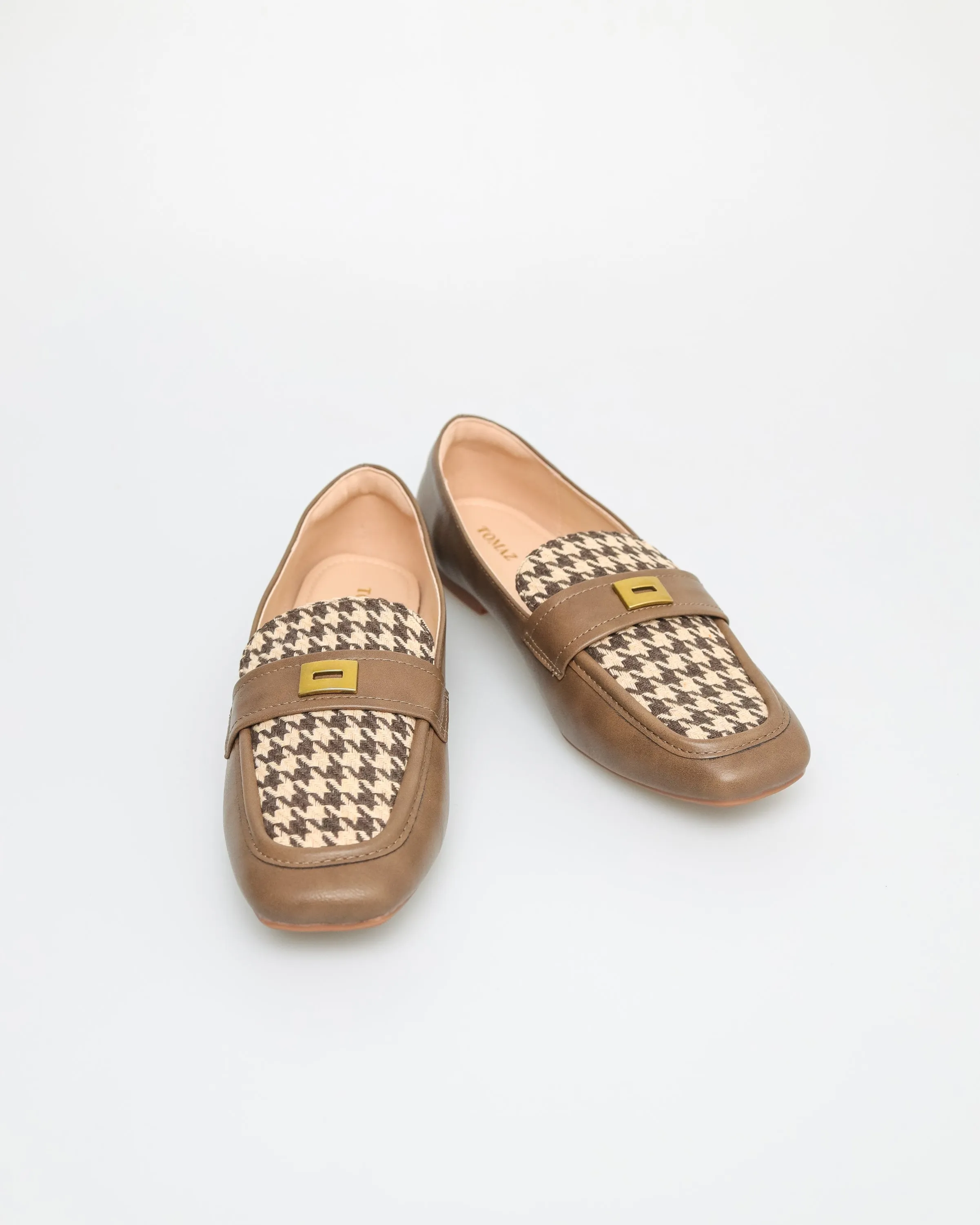 Tomaz FL083 Ladies Gold Buckle Flats