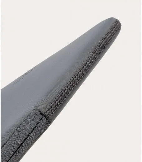 Tucano Elements Sleeve for MacBook Pro 16" - Space Grey