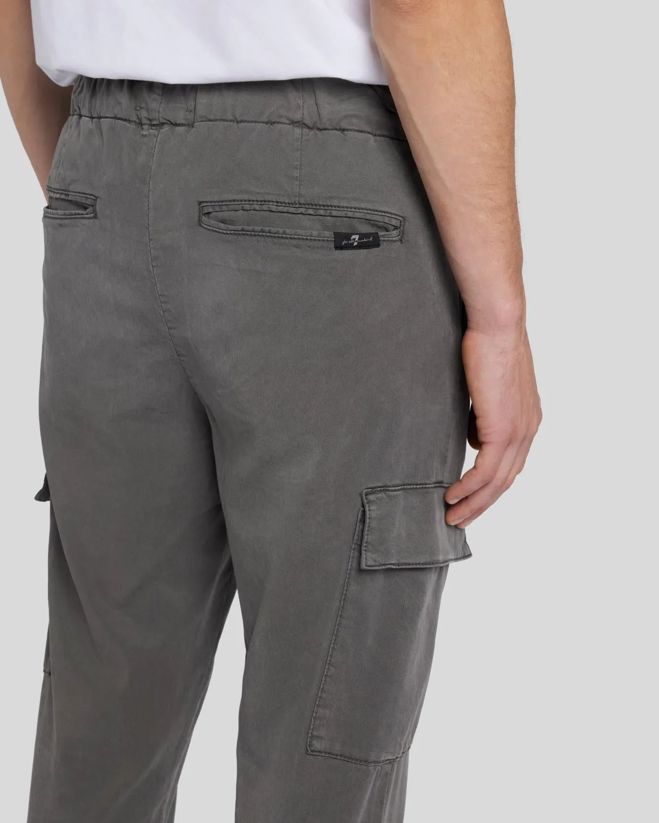 Weightless Cargo Jogger in Dusty Gray